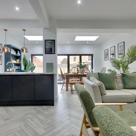 Clover Lodge Portsmouth Luxury Home With Off Road Free Parking Εξωτερικό φωτογραφία