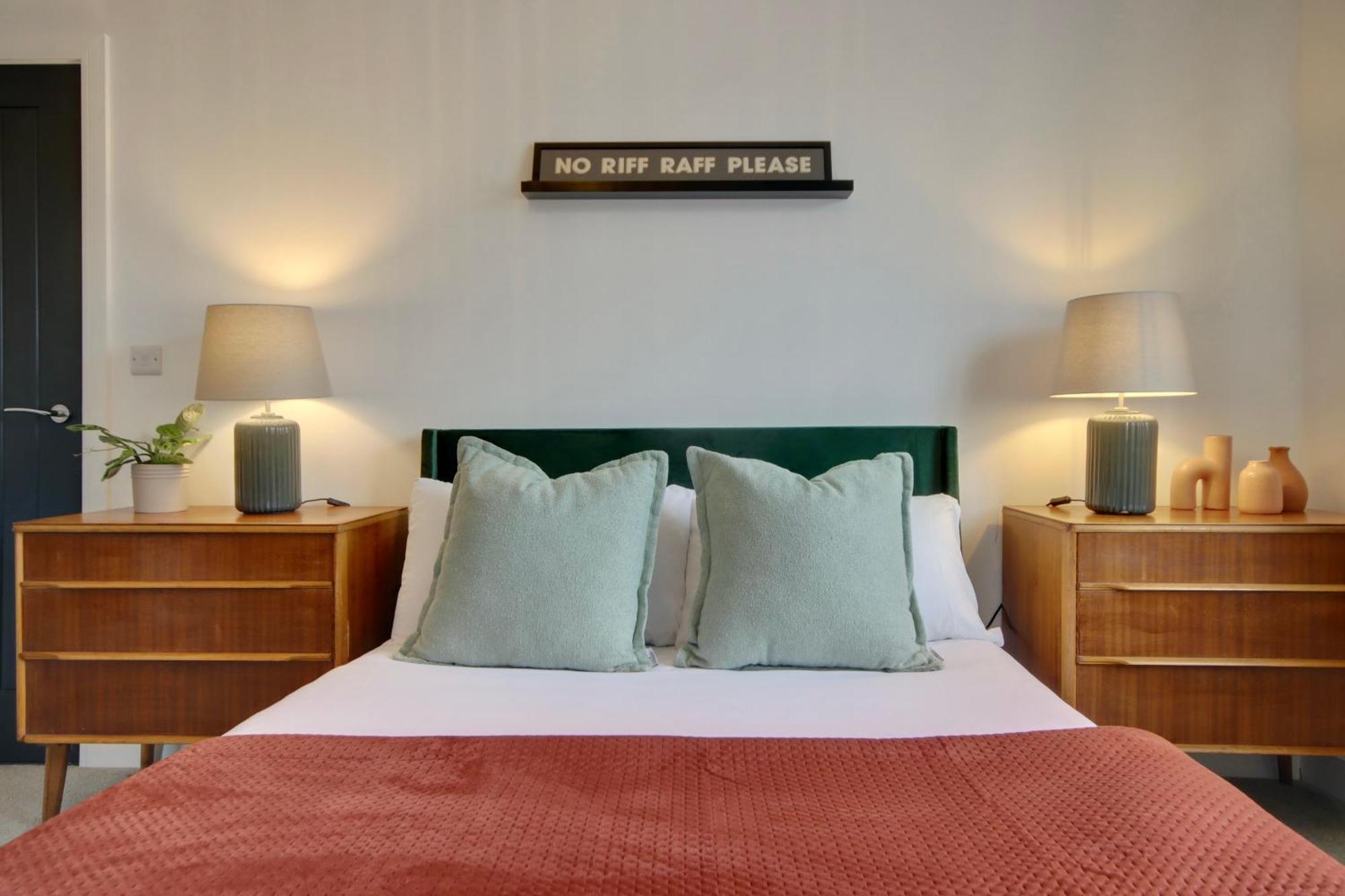 Clover Lodge Portsmouth Luxury Home With Off Road Free Parking Εξωτερικό φωτογραφία